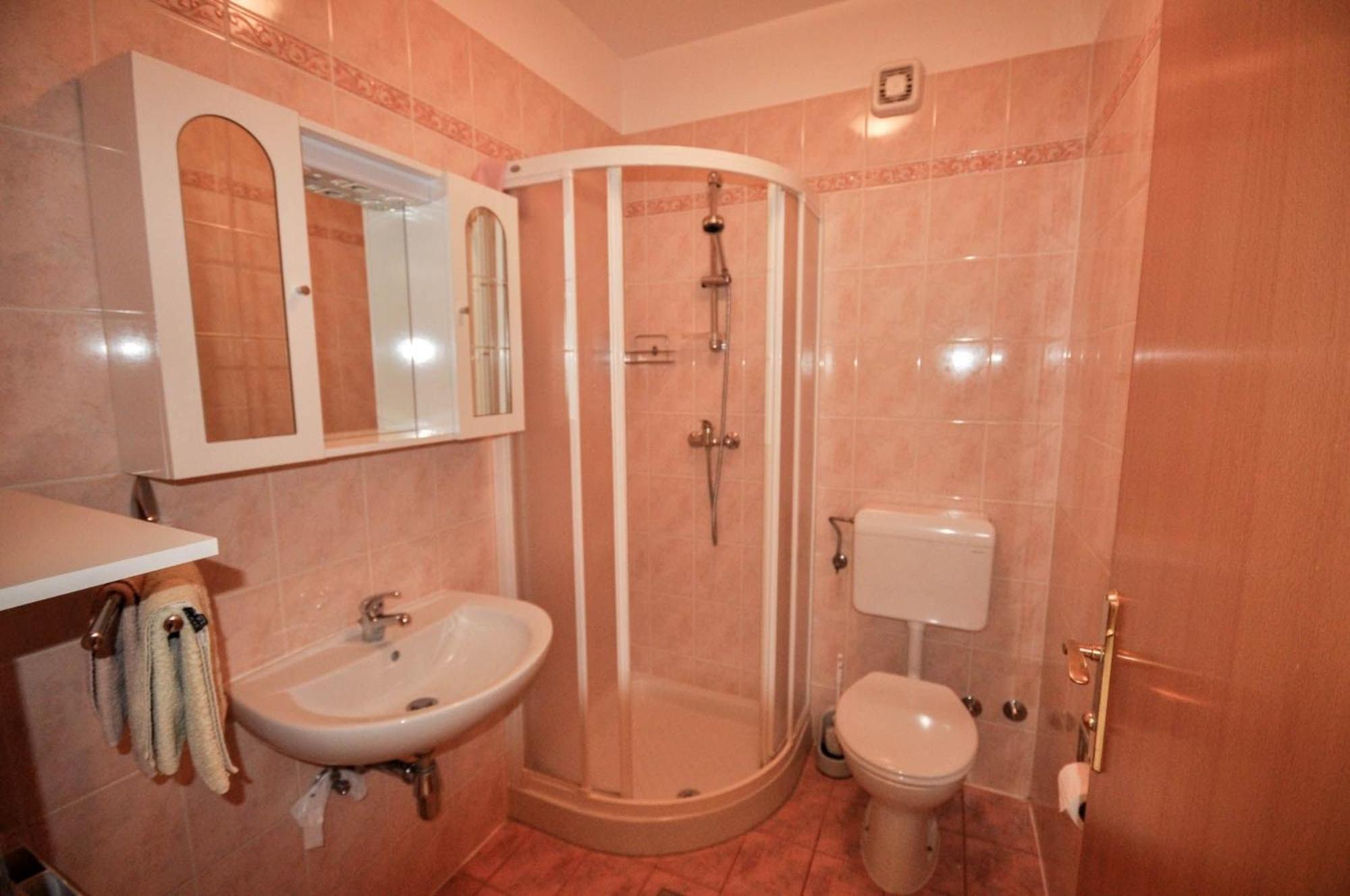 Ferienwohnung Fuer 2 Personen 30 M2 In Novigrad, Istrien Karpinjan Exterior foto